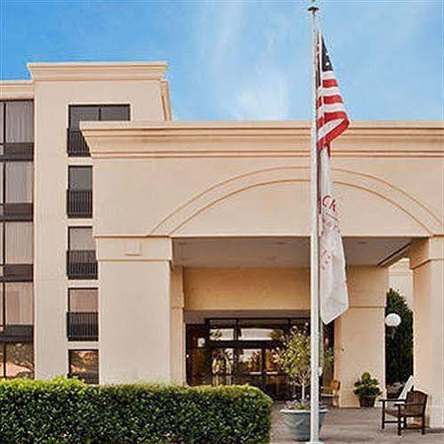 Hotel I-64 Richmond Dumbarton Экстерьер фото